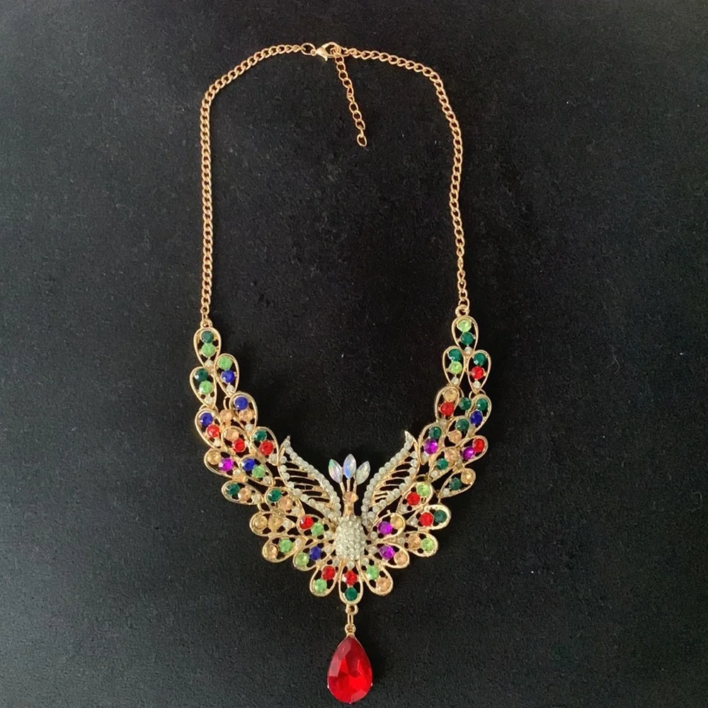 Jewelry - Picture 2 of 3